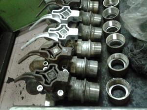 液壓鉚接機(jī)的定義和工作原理!